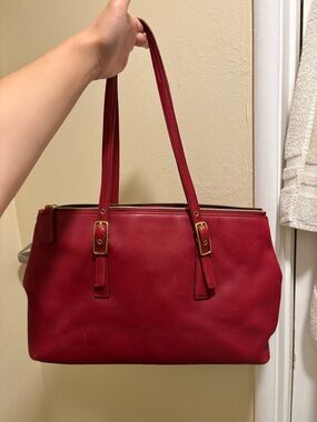 Coach Red Leather Tote Bag (1990s vintage LG Legacy Zip Satchel Tote Bag)